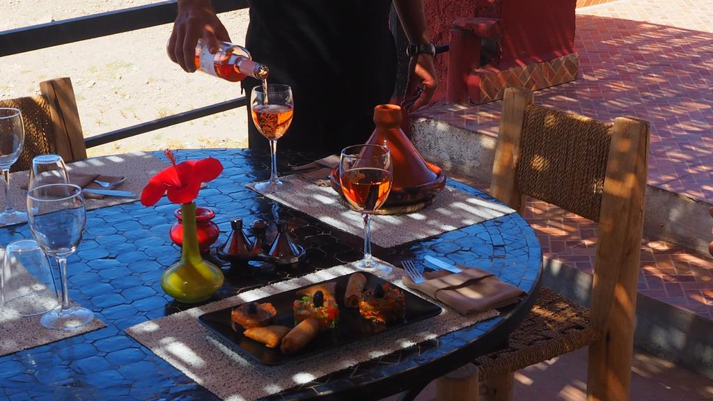 Dar Tifrouine Hotel Lalla Takerkoust Bagian luar foto