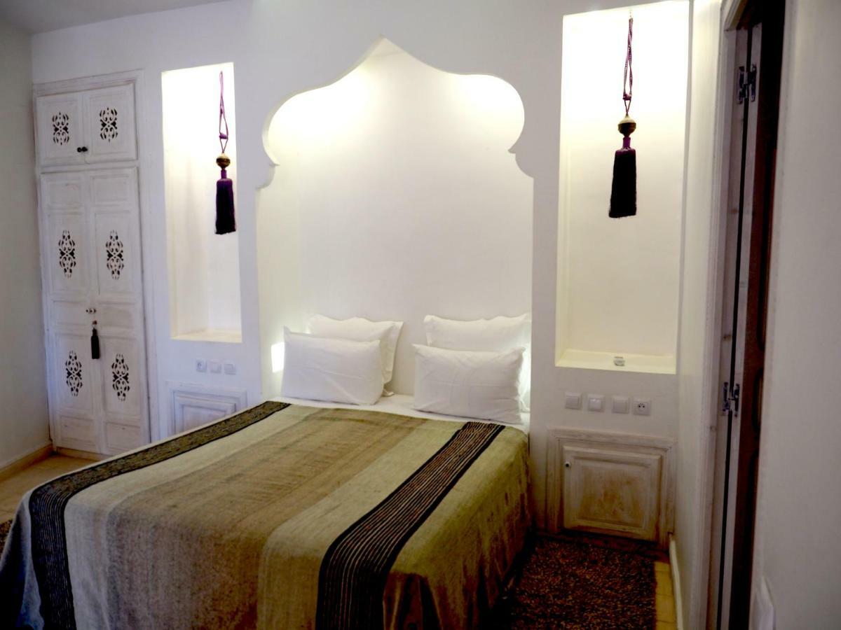 Dar Tifrouine Hotel Lalla Takerkoust Bagian luar foto