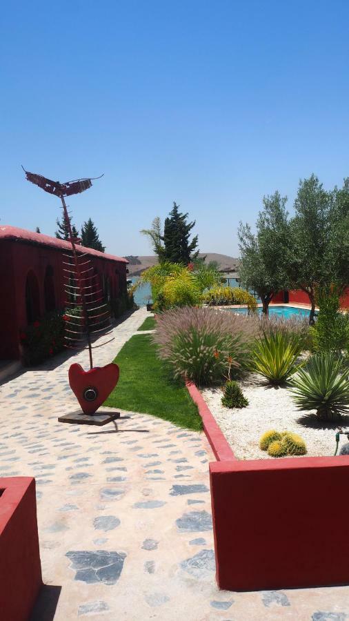 Dar Tifrouine Hotel Lalla Takerkoust Bagian luar foto