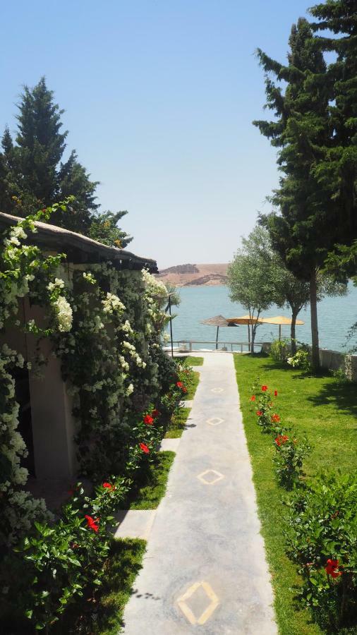 Dar Tifrouine Hotel Lalla Takerkoust Bagian luar foto